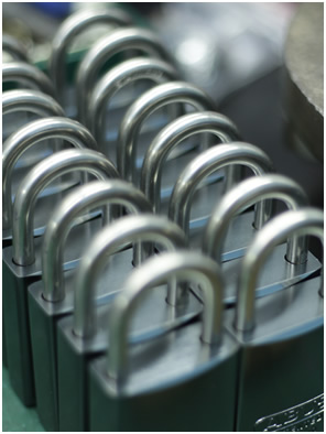 Commercial Locks - Shops, Offices and Warehouses